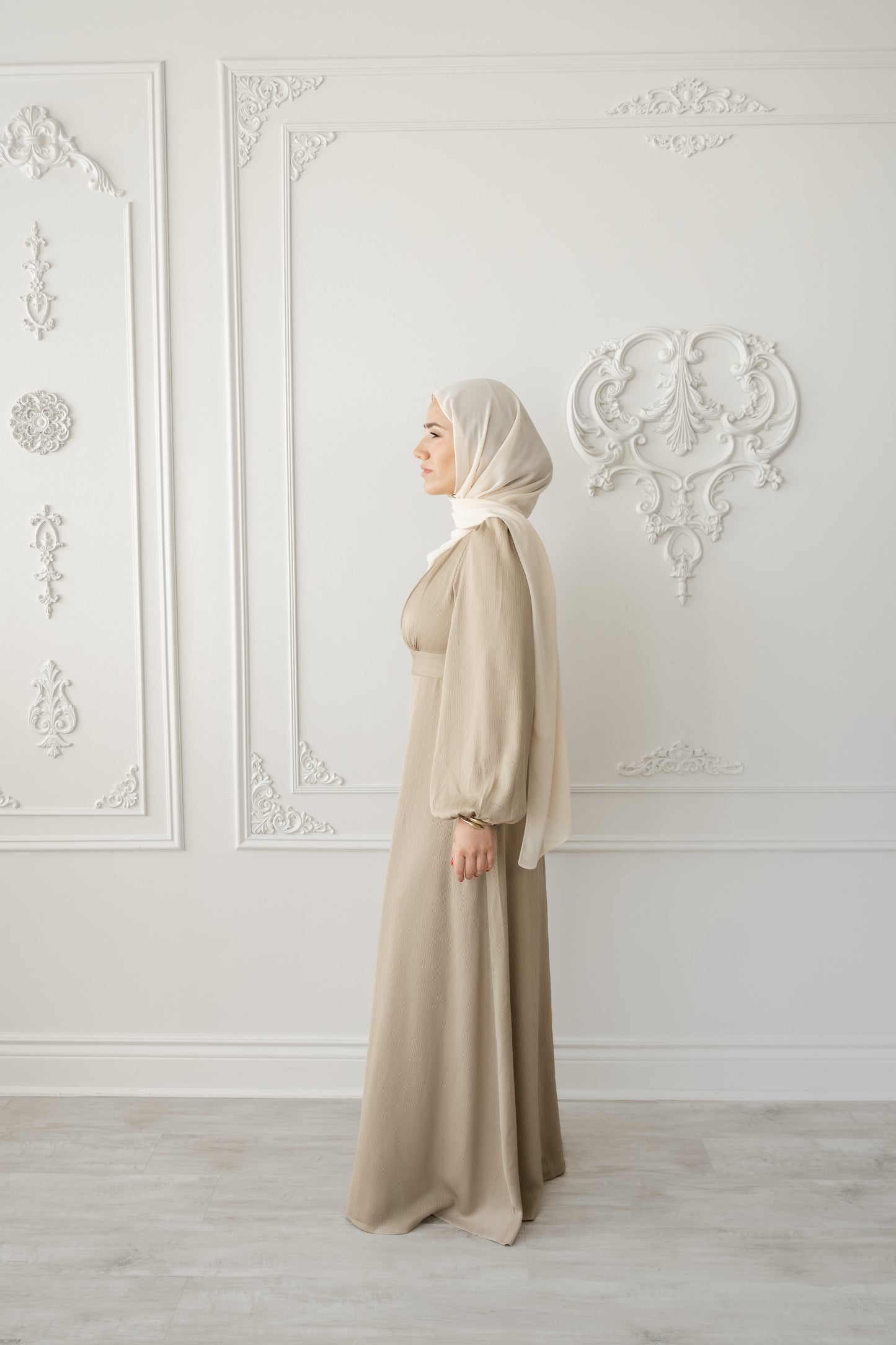 Amina Pleated Flowy Maxi Dress - Soft Sand