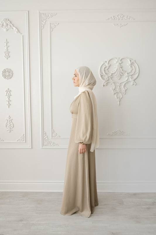 Amina Pleated Flowy Maxi Dress - Soft Sand